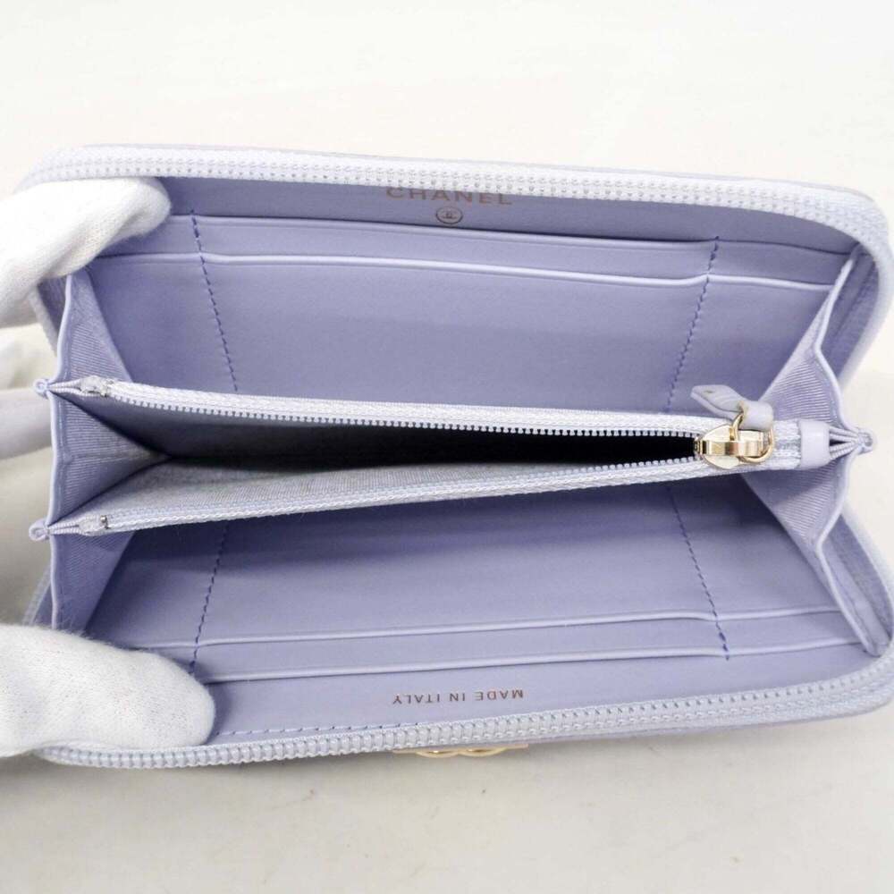 CHANEL Authentic Purple Caviar Leather Wallet - Picture 4 of 10
